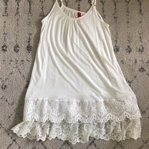 White slip tank